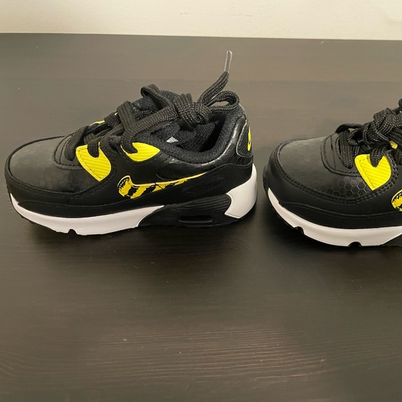 Toddler size 6 Nike AirMax. Never been worn. - Picture 2 of 2